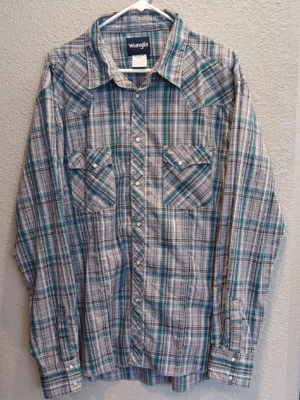 Wrangler Western Plaid Button-Down Shirt in Teal and Gray